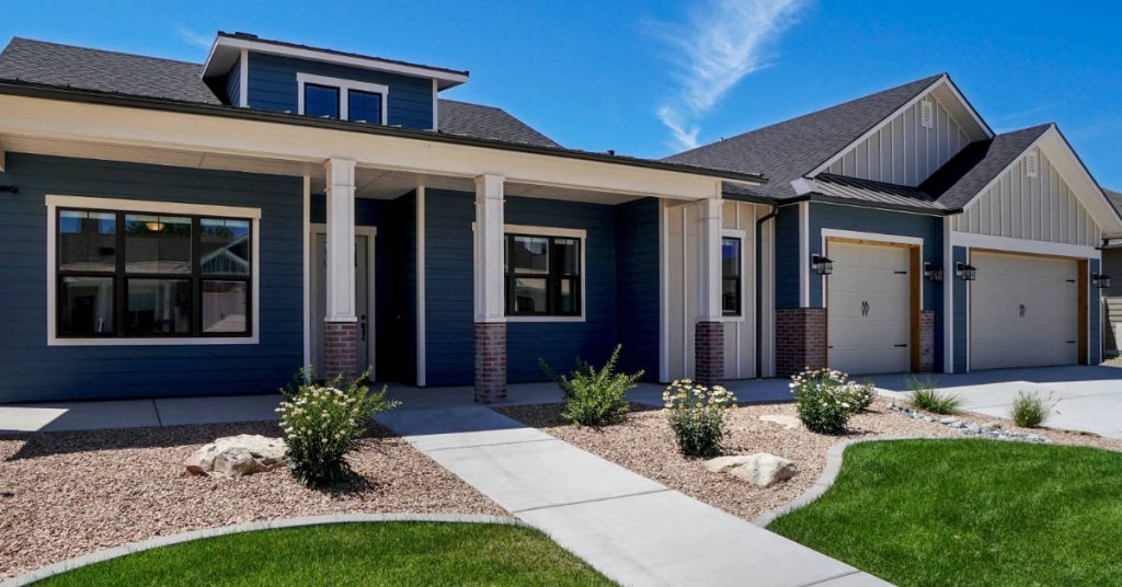 New exterior paint on Queen Creek, AZ home. Work done by BCH Contracting